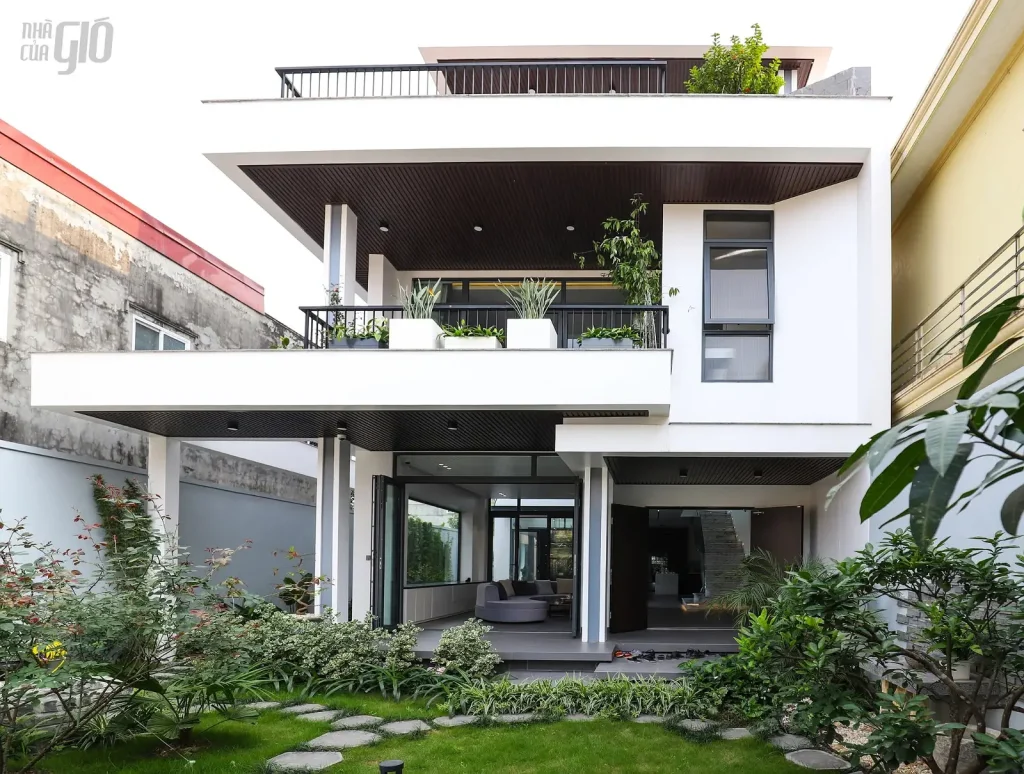 DREAM HOUSE